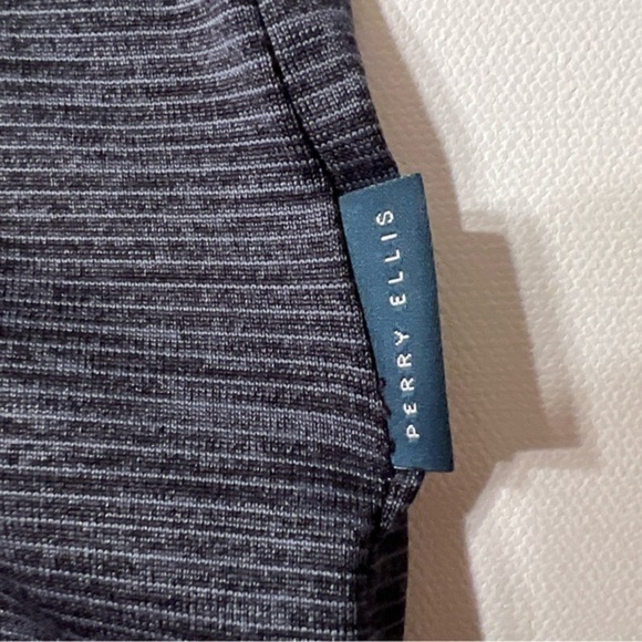 EUC Men's Perry Ellis Grey Short Sleeve‎ Polo Shirt Size XXL 🔥 (Z) - Picture 6 of 6
